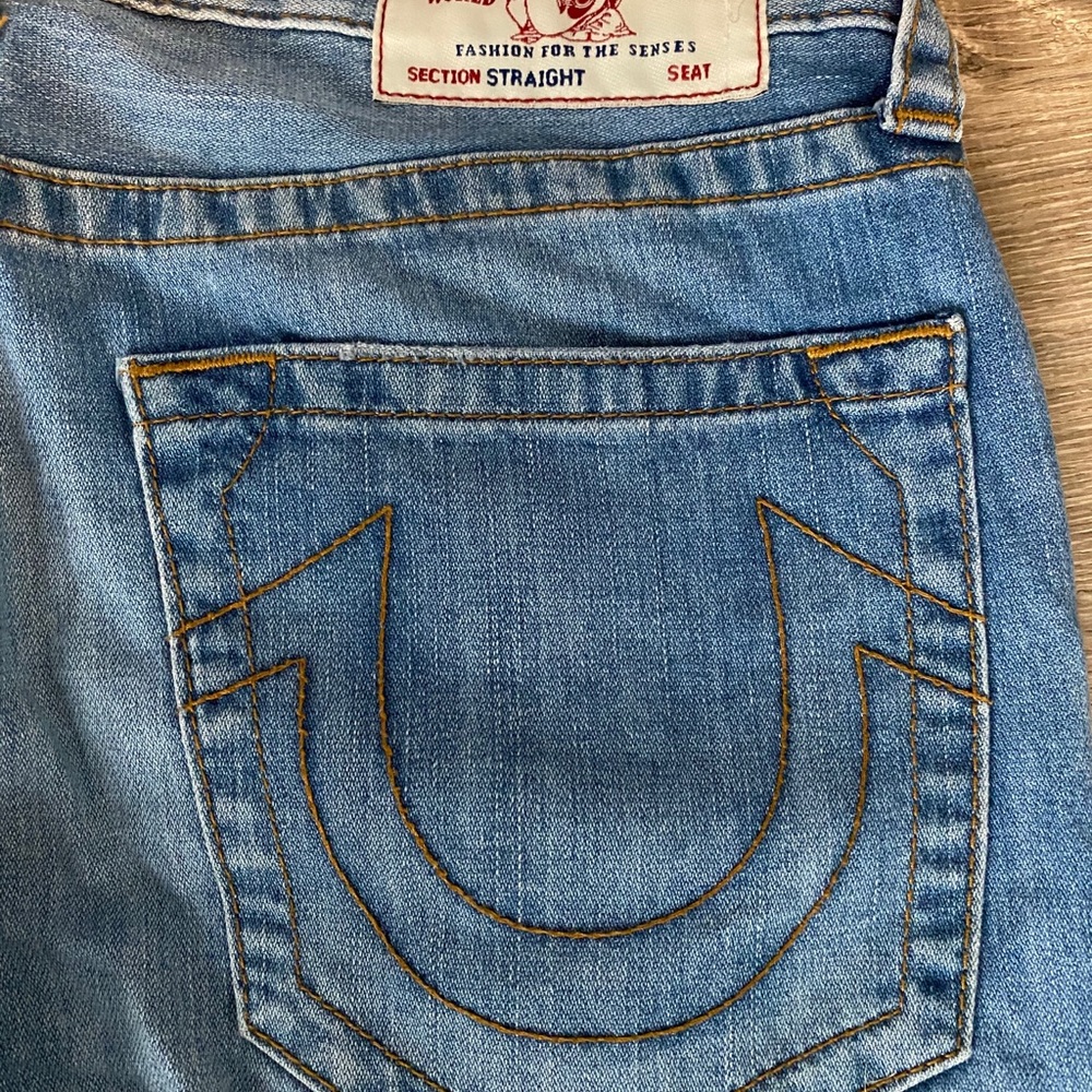 Men’s True Religion Straight Jeans. 33 w 32inseam - Picture 2 of 4